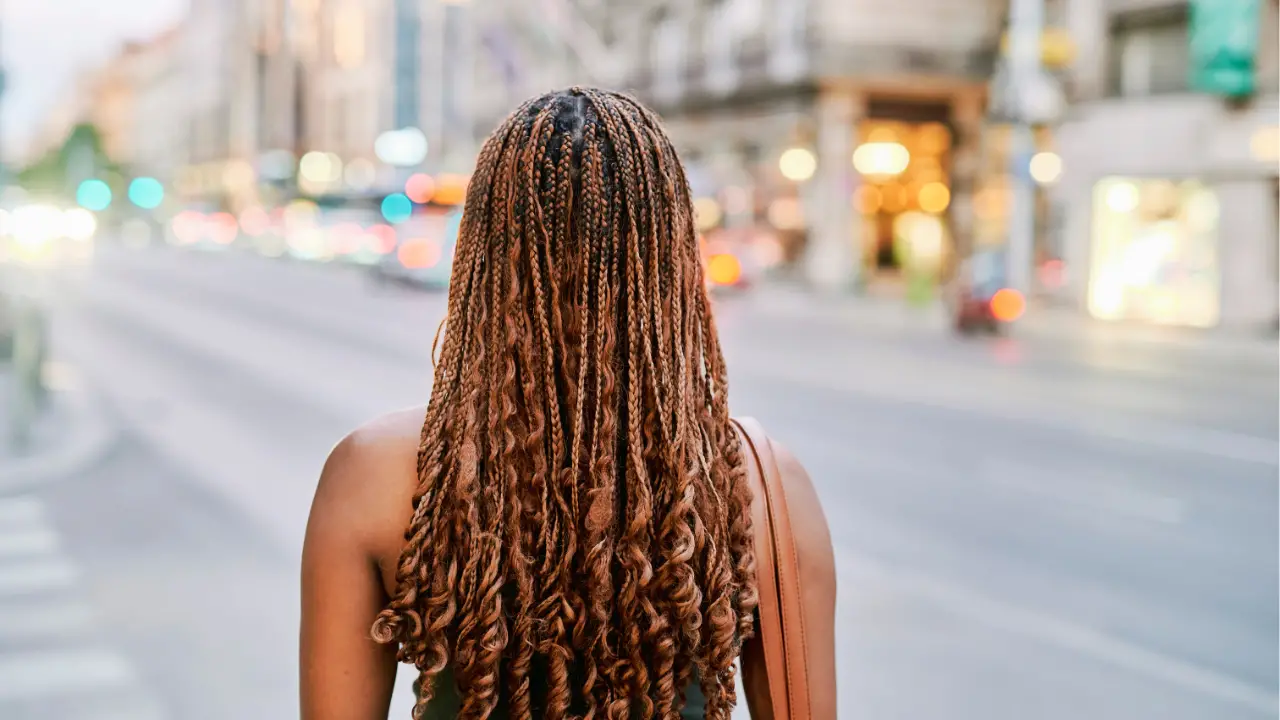 how long do knotless braids last